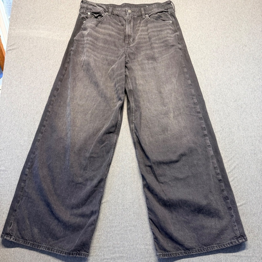 American Eagle Super High-Rise Ultra Wide Leg Jeans Washed Black Size 12 Long